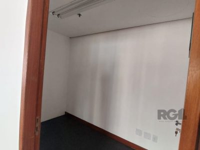 Conjunto/Sala à venda com 384m² no bairro Centro Histórico em Porto Alegre - Foto 17