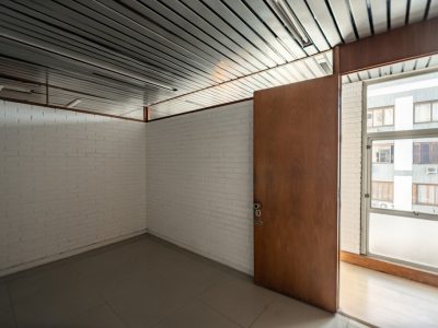 Conjunto/Sala à venda com 320m², 3 vagas no bairro Petrópolis em Porto Alegre - Foto 15