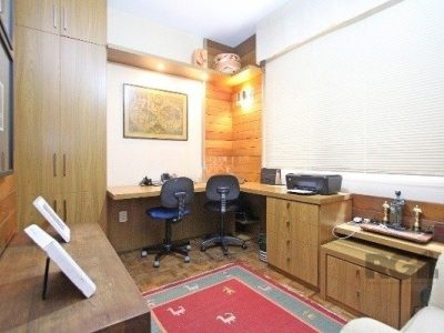 Apartamento à venda com 233m², 3 quartos, 1 suíte, 2 vagas no bairro Independência em Porto Alegre - Foto 21