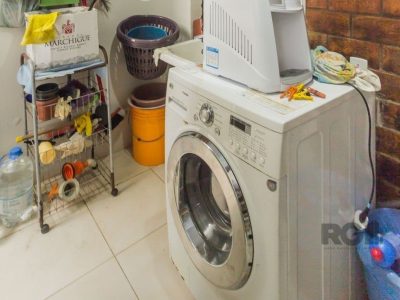 Casa à venda com 150m², 4 quartos, 1 suíte, 1 vaga no bairro Petrópolis em Porto Alegre - Foto 13