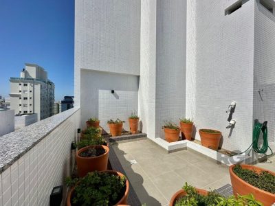 Apartamento à venda com 61m², 2 quartos, 1 suíte, 1 vaga no bairro Zona Nova em Capão da Canoa - Foto 5