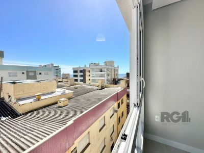 Apartamento à venda com 61m², 2 quartos, 1 suíte, 1 vaga no bairro Zona Nova em Capão da Canoa - Foto 21