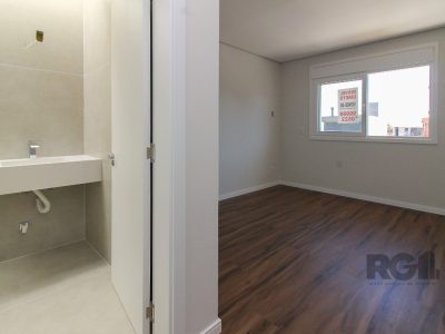 Casa Condominio à venda com 209m², 3 quartos, 3 suítes, 2 vagas no bairro Ipanema em Porto Alegre - Foto 27