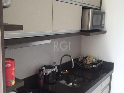 Apartamento à venda com 68m², 2 quartos, 1 suíte, 1 vaga no bairro Partenon em Porto Alegre - Foto 2