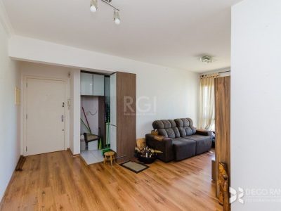 Apartamento à venda com 70m², 3 quartos, 1 suíte, 1 vaga no bairro São Geraldo em Porto Alegre - Foto 3