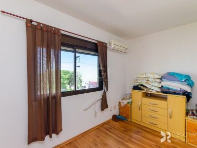 Apartamento à venda com 70m², 3 quartos, 1 suíte, 1 vaga no bairro São Geraldo em Porto Alegre - Foto 10