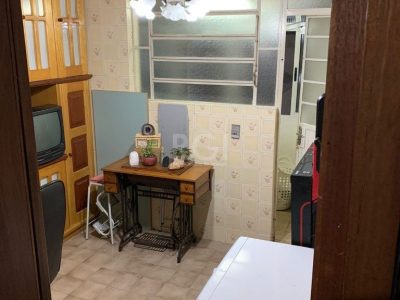 Apartamento à venda com 64m², 2 quartos no bairro Santana em Porto Alegre - Foto 10