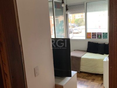 Apartamento à venda com 64m², 2 quartos no bairro Santana em Porto Alegre - Foto 4