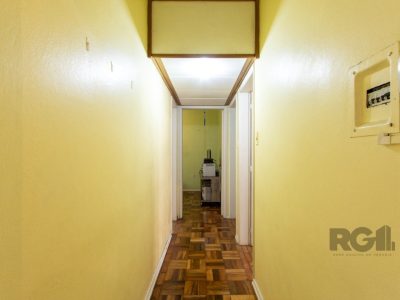 Apartamento à venda com 81m², 3 quartos no bairro Cristal em Porto Alegre - Foto 6