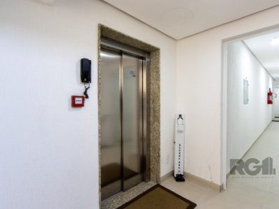 Apartamento à venda com 74m², 2 quartos, 1 suíte, 2 vagas no bairro Tristeza em Porto Alegre - Foto 28