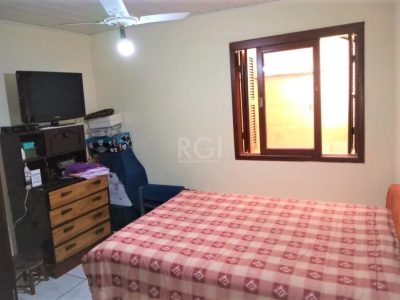 Casa à venda com 180m², 3 quartos, 6 vagas no bairro Cristal em Porto Alegre - Foto 22