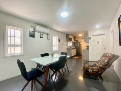 Casa à venda com 170m², 3 quartos, 1 suíte, 2 vagas no bairro Boa Vista em Porto Alegre - Foto 21