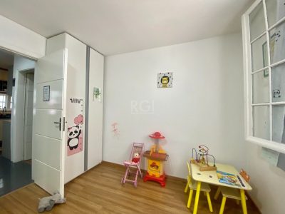 Casa à venda com 170m², 3 quartos, 1 suíte, 2 vagas no bairro Boa Vista em Porto Alegre - Foto 33