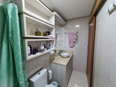 Apartamento à venda com 70m², 3 quartos, 1 vaga no bairro Cristal em Porto Alegre - Foto 16