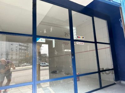 Loja à venda com 102m² no bairro Floresta em Porto Alegre - Foto 9