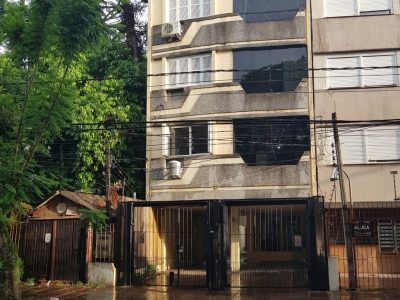 Cobertura à venda com 84m², 2 quartos, 1 vaga no bairro Santana em Porto Alegre - Foto 2