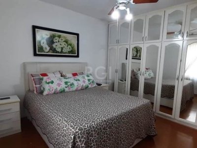 Cobertura à venda com 250m², 3 quartos, 2 suítes, 2 vagas no bairro Petrópolis em Porto Alegre - Foto 11