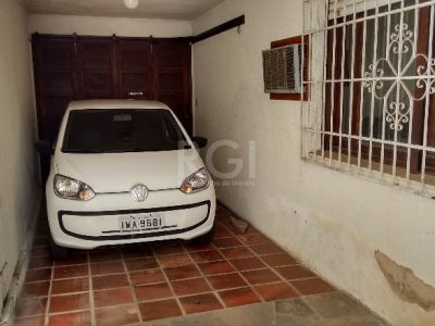 Casa à venda com 250m², 3 quartos, 1 vaga no bairro Vila Ipiranga em Porto Alegre - Foto 20