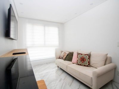 Apartamento à venda com 58m², 2 quartos, 1 suíte, 2 vagas no bairro Central Parque em Porto Alegre - Foto 2