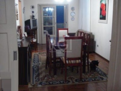 Apartamento à venda com 145m², 4 quartos, 2 suítes, 1 vaga no bairro Farroupilha em Porto Alegre - Foto 4