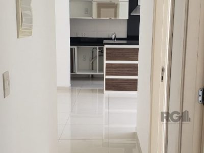 Apartamento à venda com 66m², 3 quartos, 1 suíte, 1 vaga no bairro Partenon em Porto Alegre - Foto 5