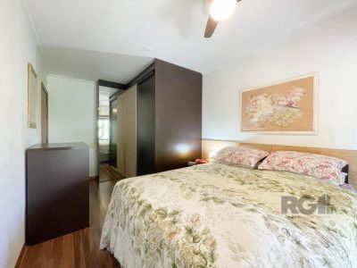 Casa à venda com 119m², 3 quartos, 1 suíte, 2 vagas no bairro Tristeza em Porto Alegre - Foto 23