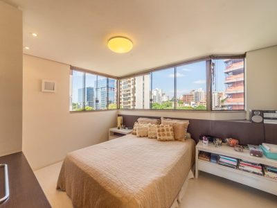 Cobertura à venda com 330m², 4 quartos, 4 suítes, 3 vagas no bairro Bela Vista em Porto Alegre - Foto 46