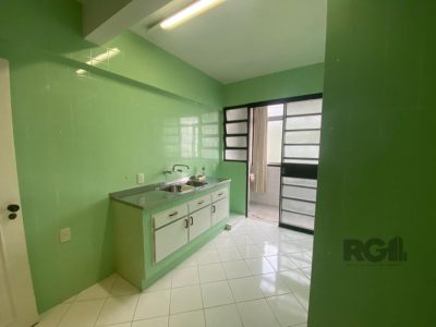 Apartamento à venda com 132m², 4 quartos, 1 suíte, 2 vagas no bairro Independência em Porto Alegre - Foto 20