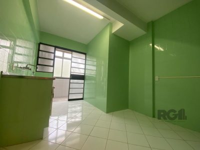 Apartamento à venda com 132m², 4 quartos, 1 suíte, 2 vagas no bairro Independência em Porto Alegre - Foto 21