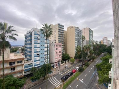 Apartamento à venda com 132m², 4 quartos, 1 suíte, 2 vagas no bairro Independência em Porto Alegre - Foto 10