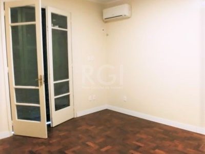 Apartamento à venda com 73m², 2 quartos no bairro Centro em Porto Alegre - Foto 4