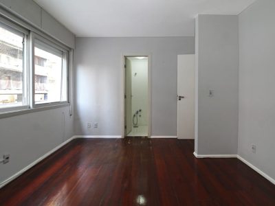 Apartamento à venda com 128m², 3 quartos, 1 suíte, 1 vaga no bairro Auxiliadora em Porto Alegre - Foto 9