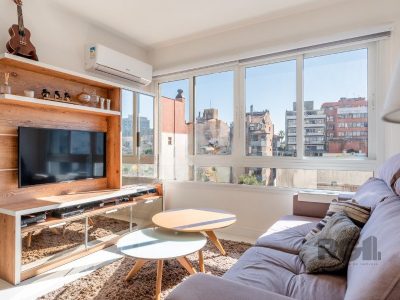 Apartamento à venda com 66m², 2 quartos, 1 suíte, 2 vagas no bairro Petrópolis em Porto Alegre - Foto 2