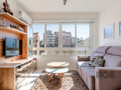 Apartamento à venda com 66m², 2 quartos, 1 suíte, 2 vagas no bairro Petrópolis em Porto Alegre - Foto 3