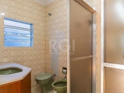 Casa à venda com 354m², 9 quartos, 5 vagas no bairro São Geraldo em Porto Alegre - Foto 34