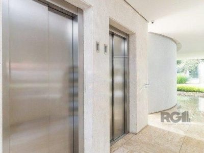 Apartamento à venda com 265m², 4 quartos, 3 suítes, 4 vagas no bairro Bela Vista em Porto Alegre - Foto 16