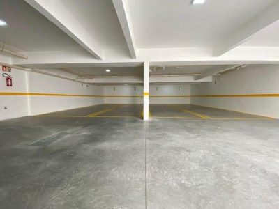 Apartamento à venda com 213m², 3 quartos, 1 suíte, 2 vagas no bairro Chácara das Pedras em Porto Alegre - Foto 17