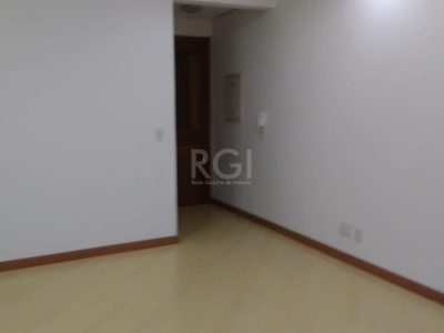 Apartamento à venda com 70m², 2 quartos, 1 suíte, 1 vaga no bairro Menino Deus em Porto Alegre - Foto 3