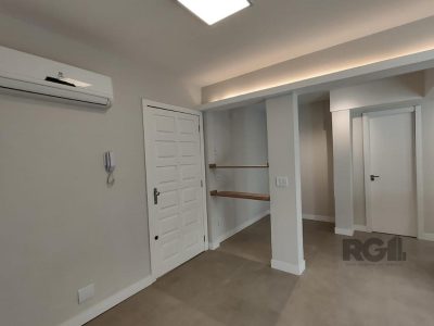 Apartamento à venda com 67m², 2 quartos, 1 vaga no bairro Petrópolis em Porto Alegre - Foto 3