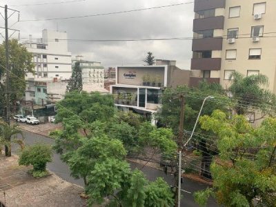 Apartamento à venda com 63m², 2 quartos, 1 suíte, 2 vagas no bairro Petrópolis em Porto Alegre - Foto 20