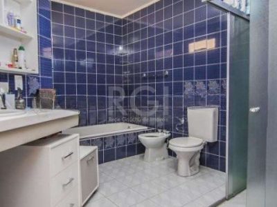 Casa à venda com 445m², 3 quartos, 3 suítes, 2 vagas no bairro Santana em Porto Alegre - Foto 20