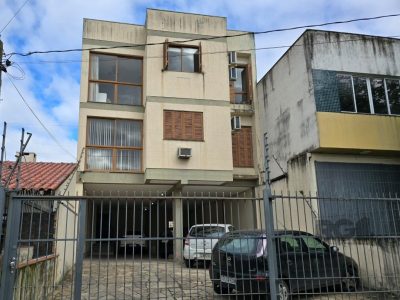 Apartamento à venda com 86m², 3 quartos, 1 suíte, 1 vaga no bairro Tristeza em Porto Alegre - Foto 2