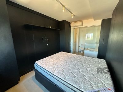 Apartamento à venda com 67m², 1 quarto, 1 suíte, 1 vaga no bairro São Geraldo em Porto Alegre - Foto 4