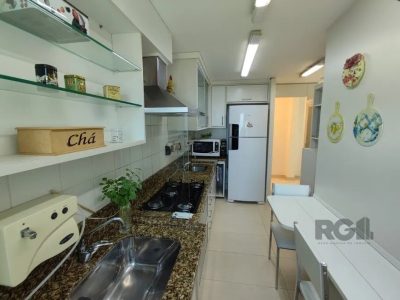 Apartamento à venda com 84m², 3 quartos, 1 suíte, 1 vaga no bairro Jardim Botânico em Porto Alegre - Foto 6