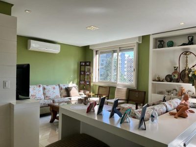 Apartamento à venda com 125m², 3 quartos, 1 suíte, 2 vagas no bairro Auxiliadora em Porto Alegre - Foto 4