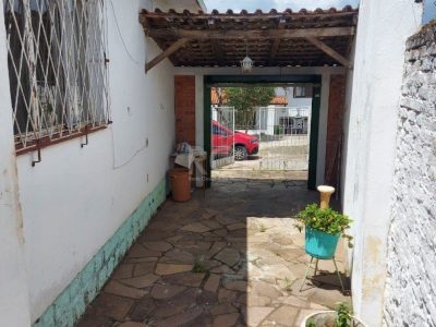 Casa à venda com 66m², 2 quartos, 2 vagas no bairro Santa Tereza em Porto Alegre - Foto 5