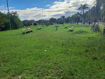 Casa à venda com 200m², 3 quartos, 1 suíte, 4 vagas no bairro Sarandi em Porto Alegre - Foto 29