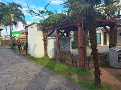 Casa à venda com 200m², 3 quartos, 1 suíte, 4 vagas no bairro Sarandi em Porto Alegre - Foto 24