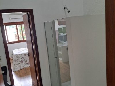 Casa à venda com 200m², 3 quartos, 1 suíte, 4 vagas no bairro Sarandi em Porto Alegre - Foto 7