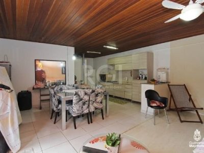 Casa à venda com 295m², 4 quartos, 1 suíte, 6 vagas no bairro Tristeza em Porto Alegre - Foto 24